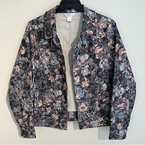 Christopher & Banks grey and Pink floral Blazer - Picture 1 of 4